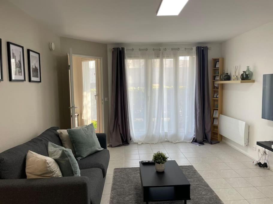Appartement Cosy Proche Paris Le Bourget Exterior foto